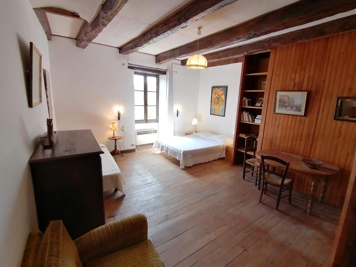 11 Rue Basse Najac Villa Exterior photo